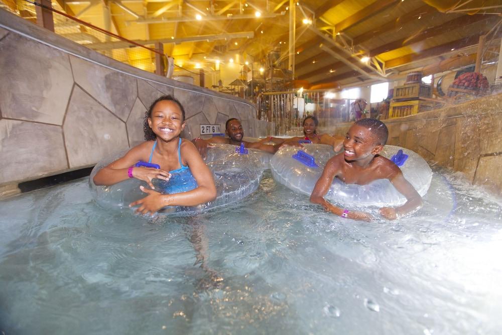 Great Wolf Lodge Sandusky Exterior photo